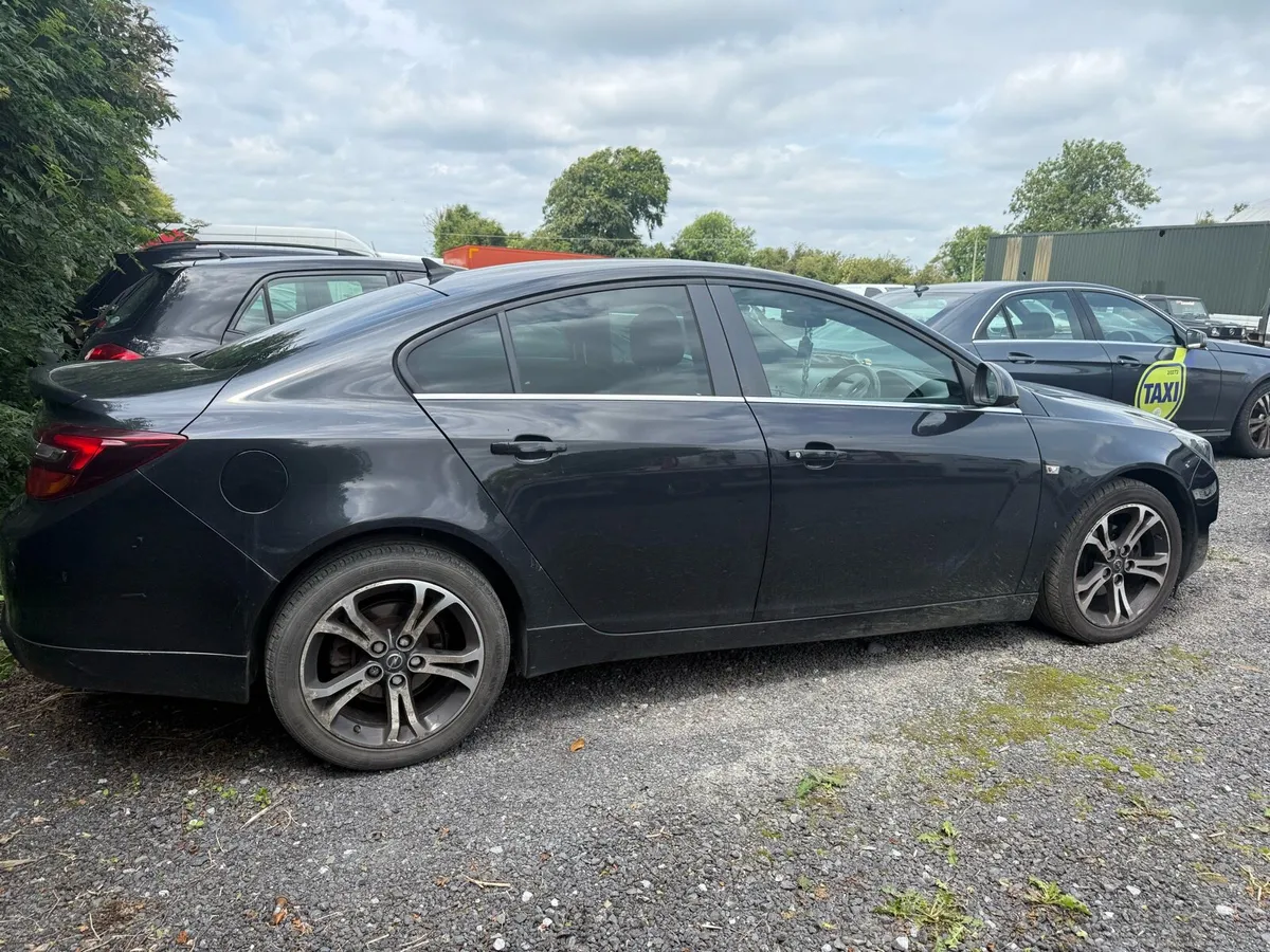 141 Opel Insignia Black - Image 2