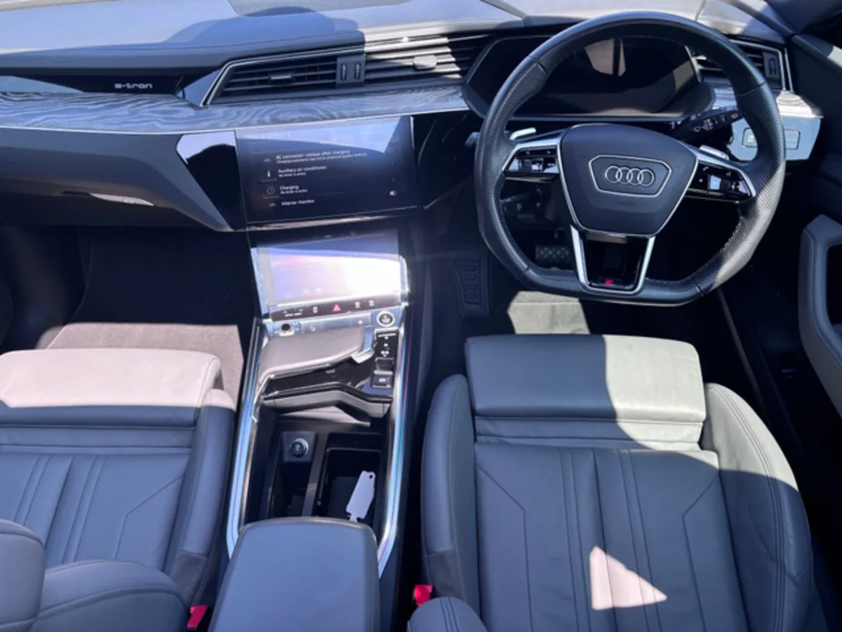 AUDI E-TRON BLACK EDITION 55 95 Kwh BATTERY - Image 2