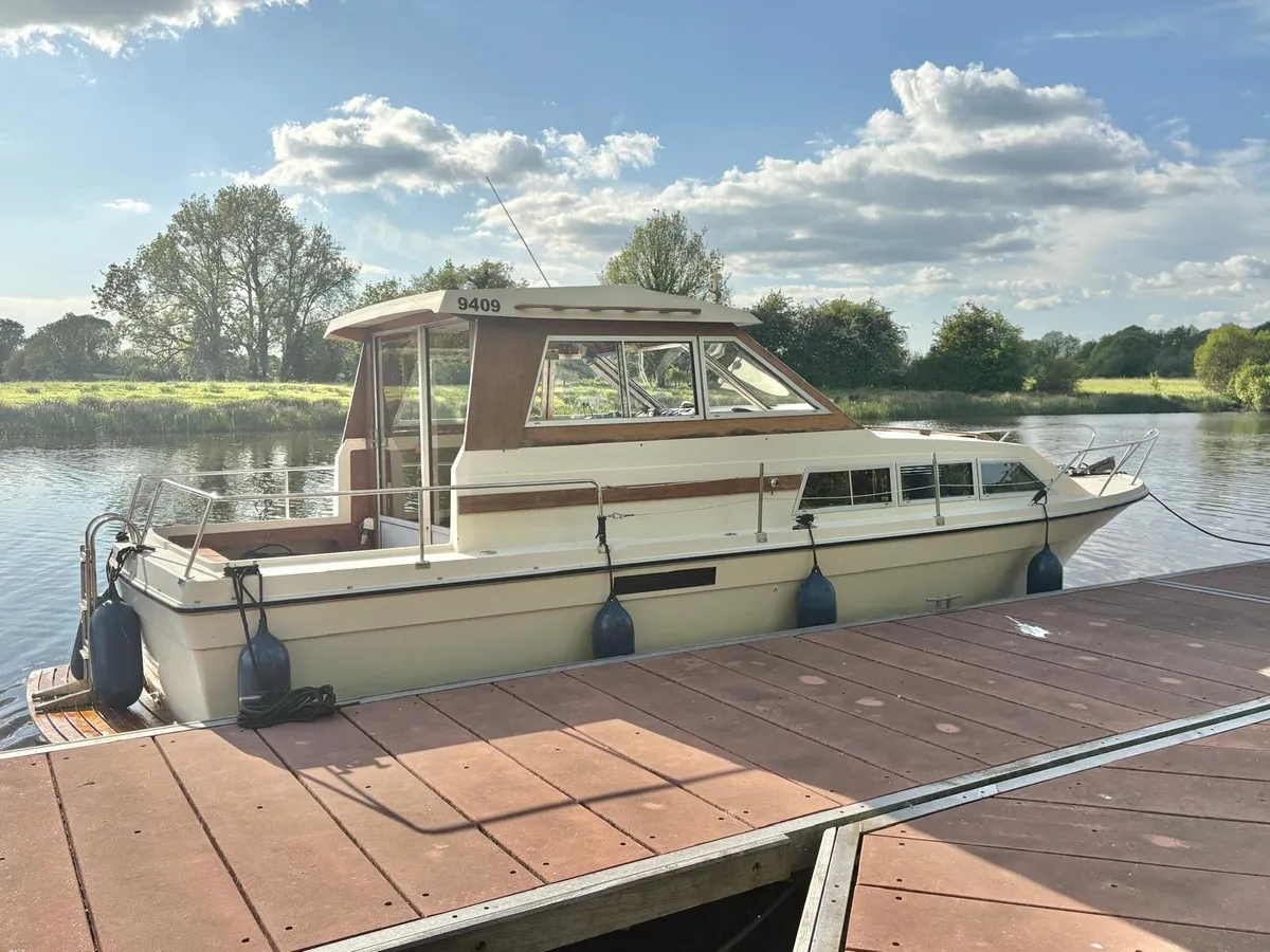 Storebro Royal 31 cruiser boat - Image 3