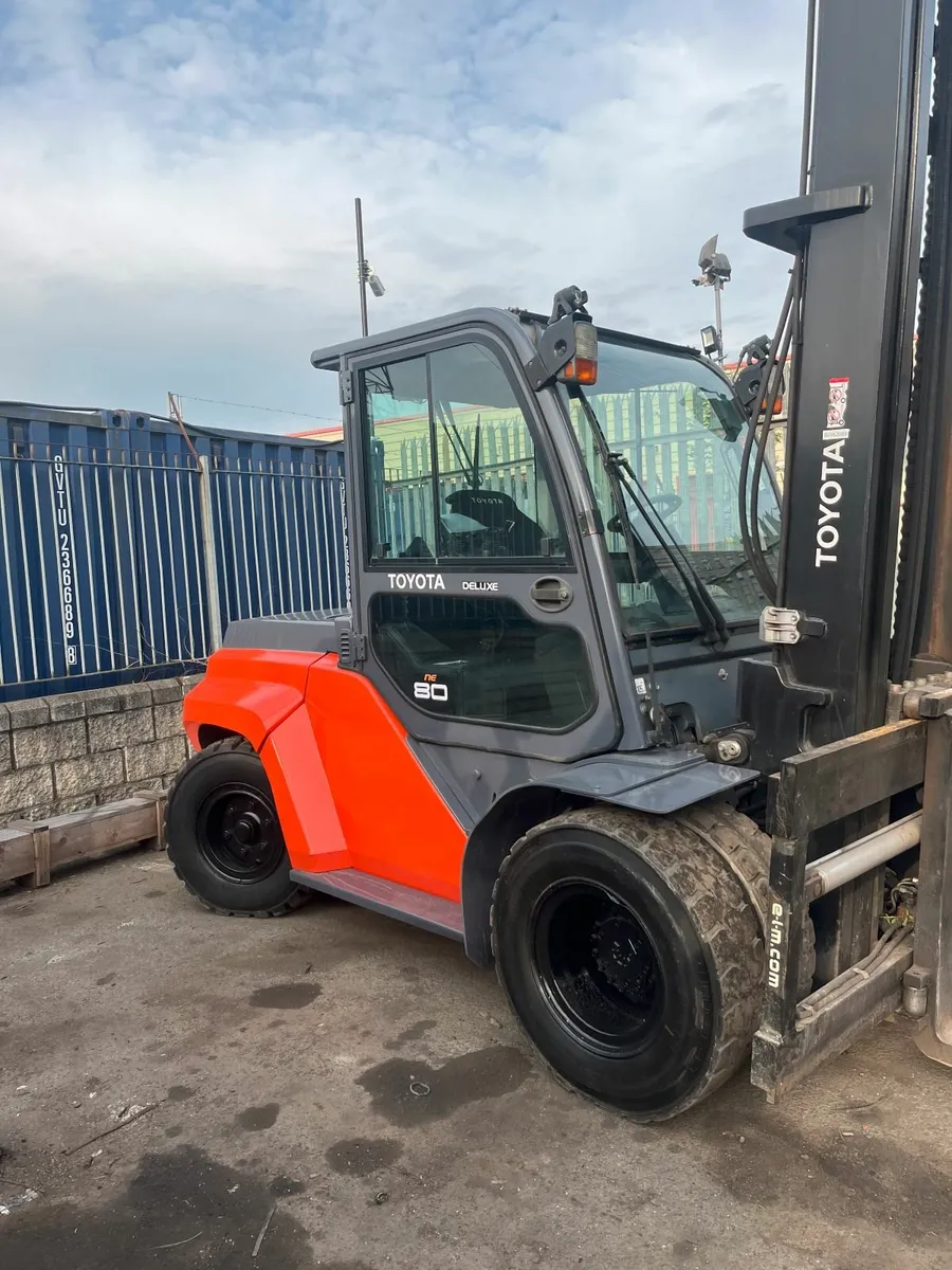 TOYOTA FORKLIFT 8 TON DIESEL - 8FD80N - Image 1