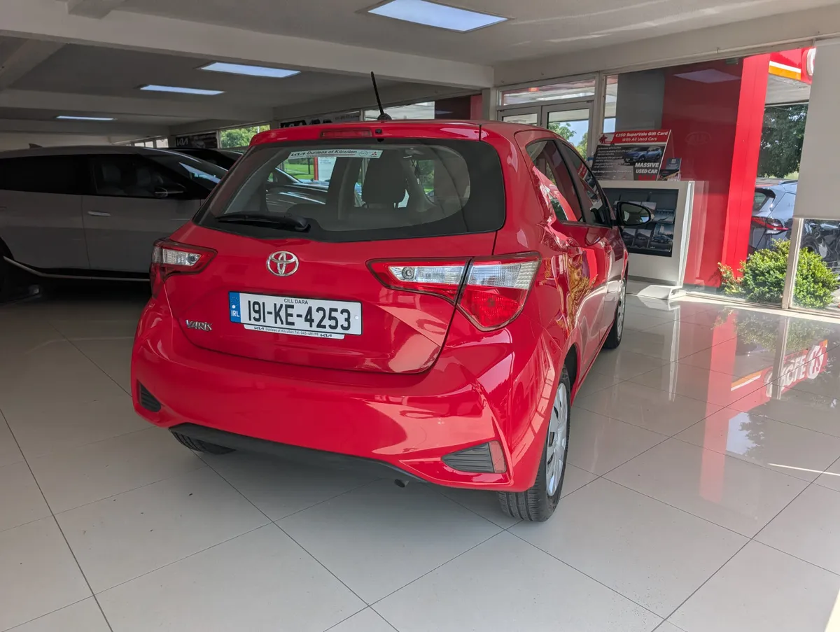 2019 Toyota Yaris - Image 4