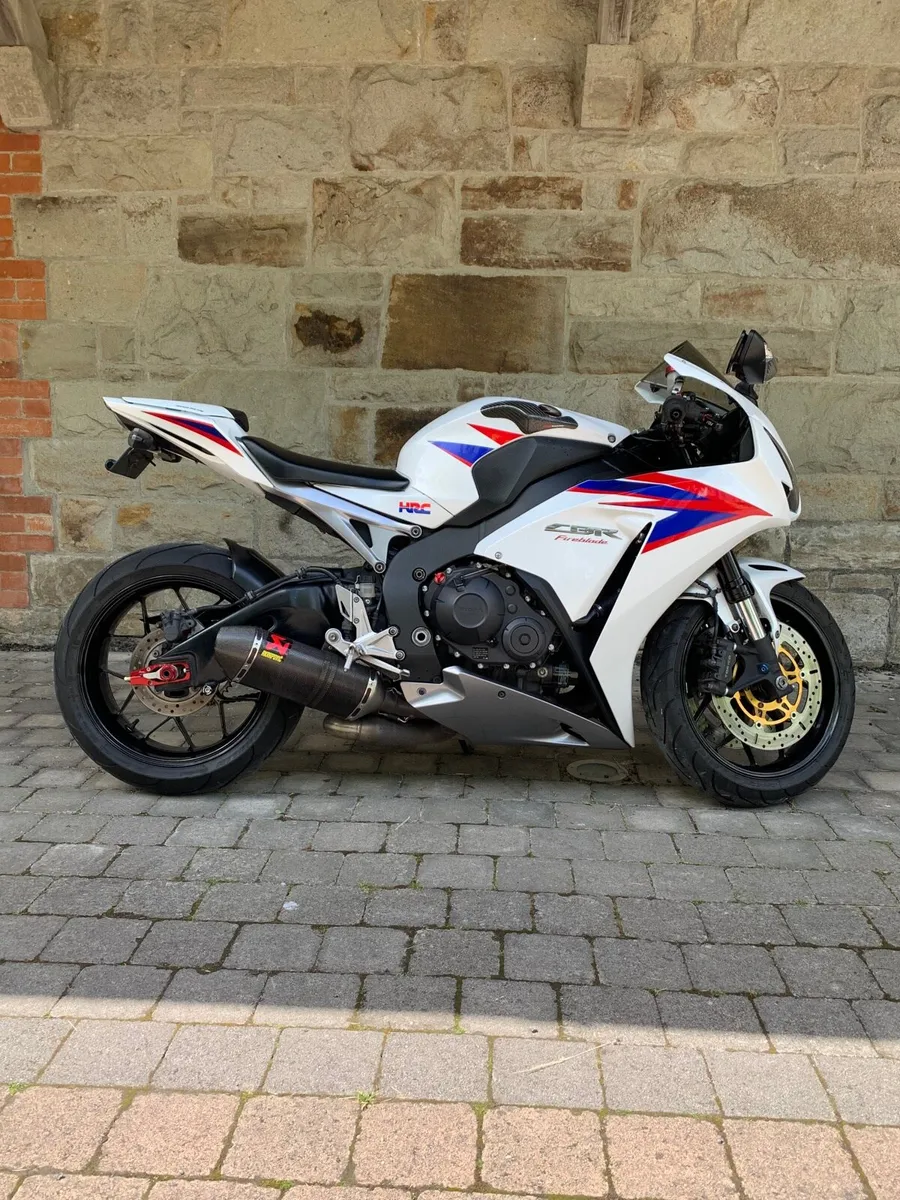 Honda Cbr 1000 fireblade - Image 1