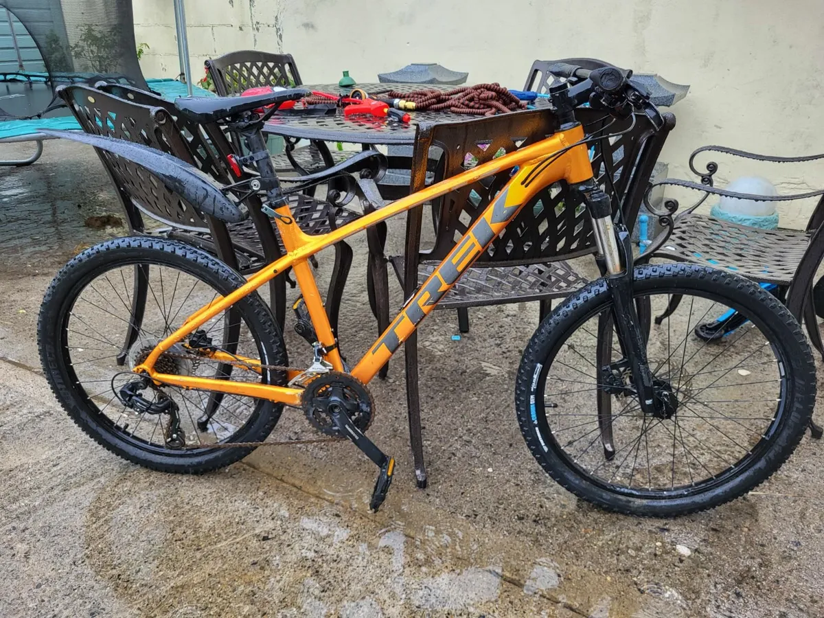 Mens Medium Bike - Image 2