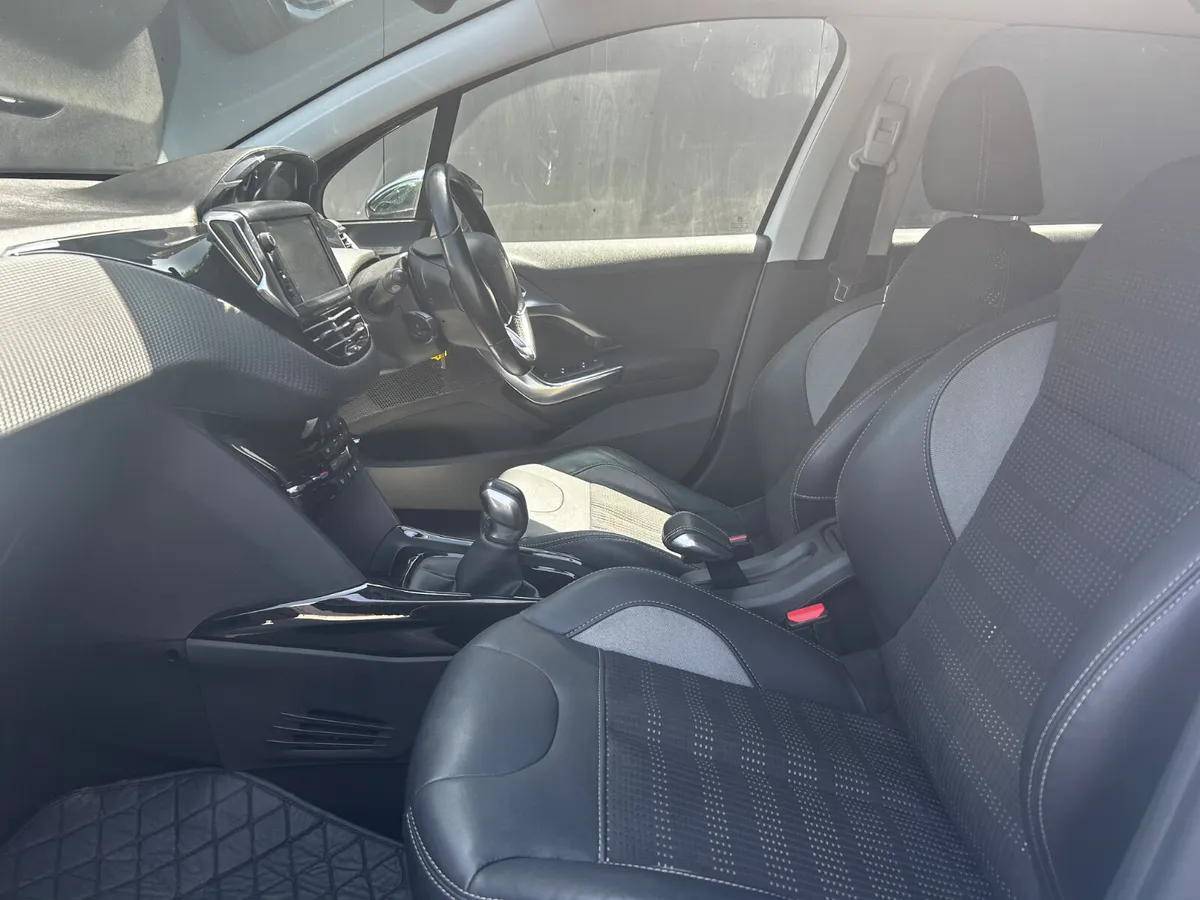 2016 PEUGEOT 2008 1.2 PETROL LOW KMS - Image 4