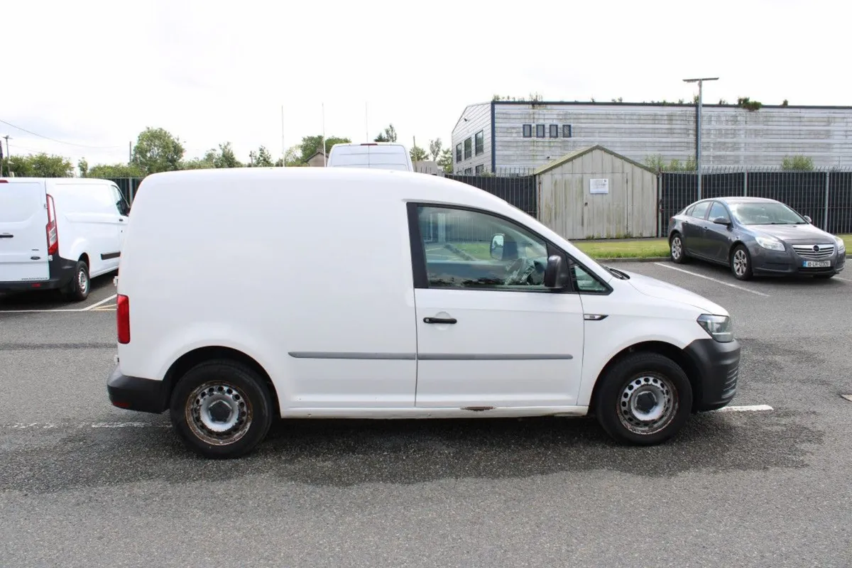 Volkswagen Caddy Caddy PV TDI 102BHP M5F 5DR - Image 3