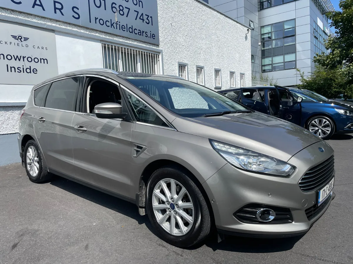 TITANIUM 2.0 TD 150BHP - 7SEATS - REVERSING CAMERA - Image 4