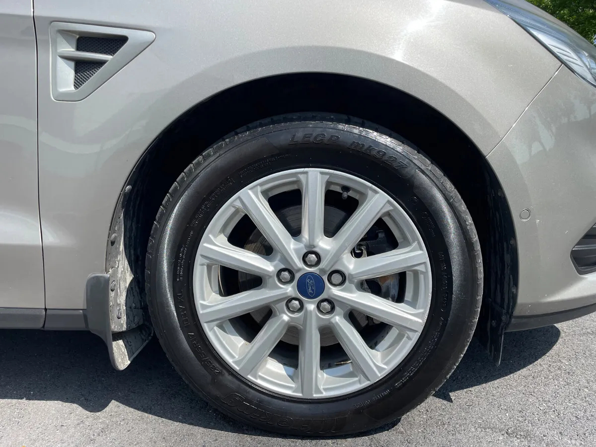 TITANIUM 2.0 TD 150BHP - 7SEATS - REVERSING CAMERA - Image 2