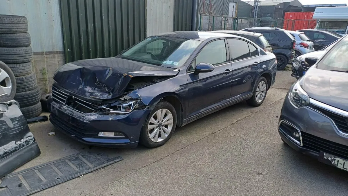 passat 1.6 diesel 2015 - Image 1