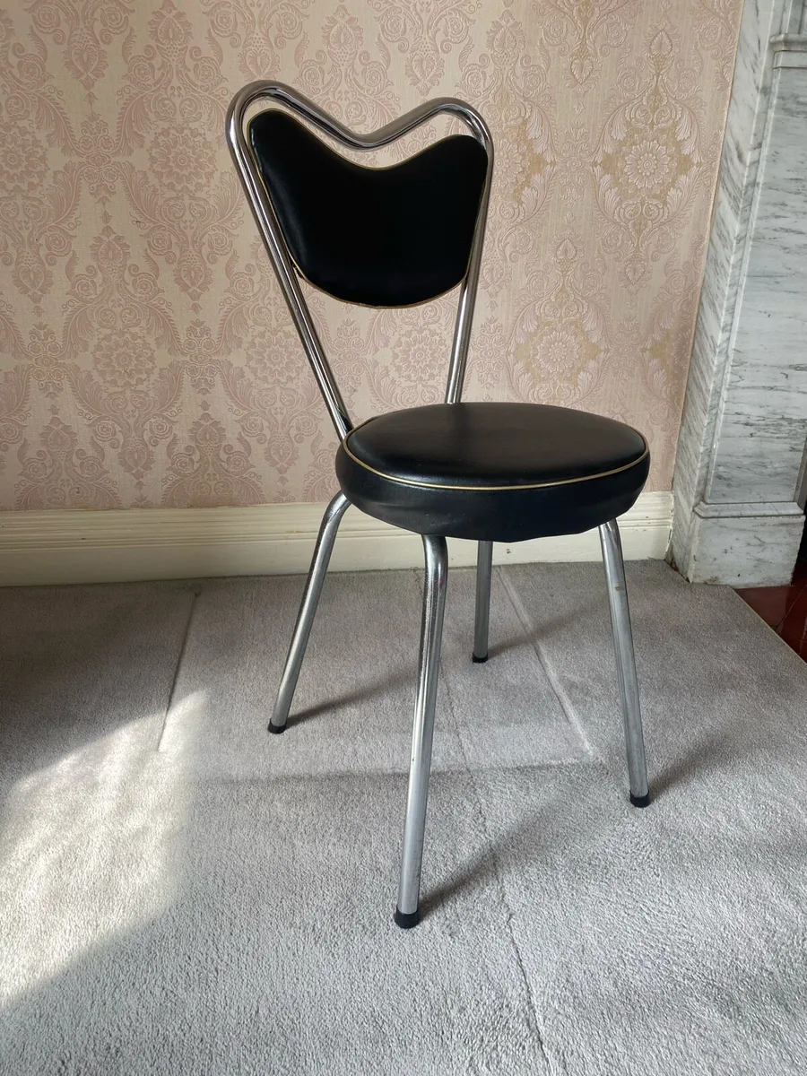 Chair set - Image 1