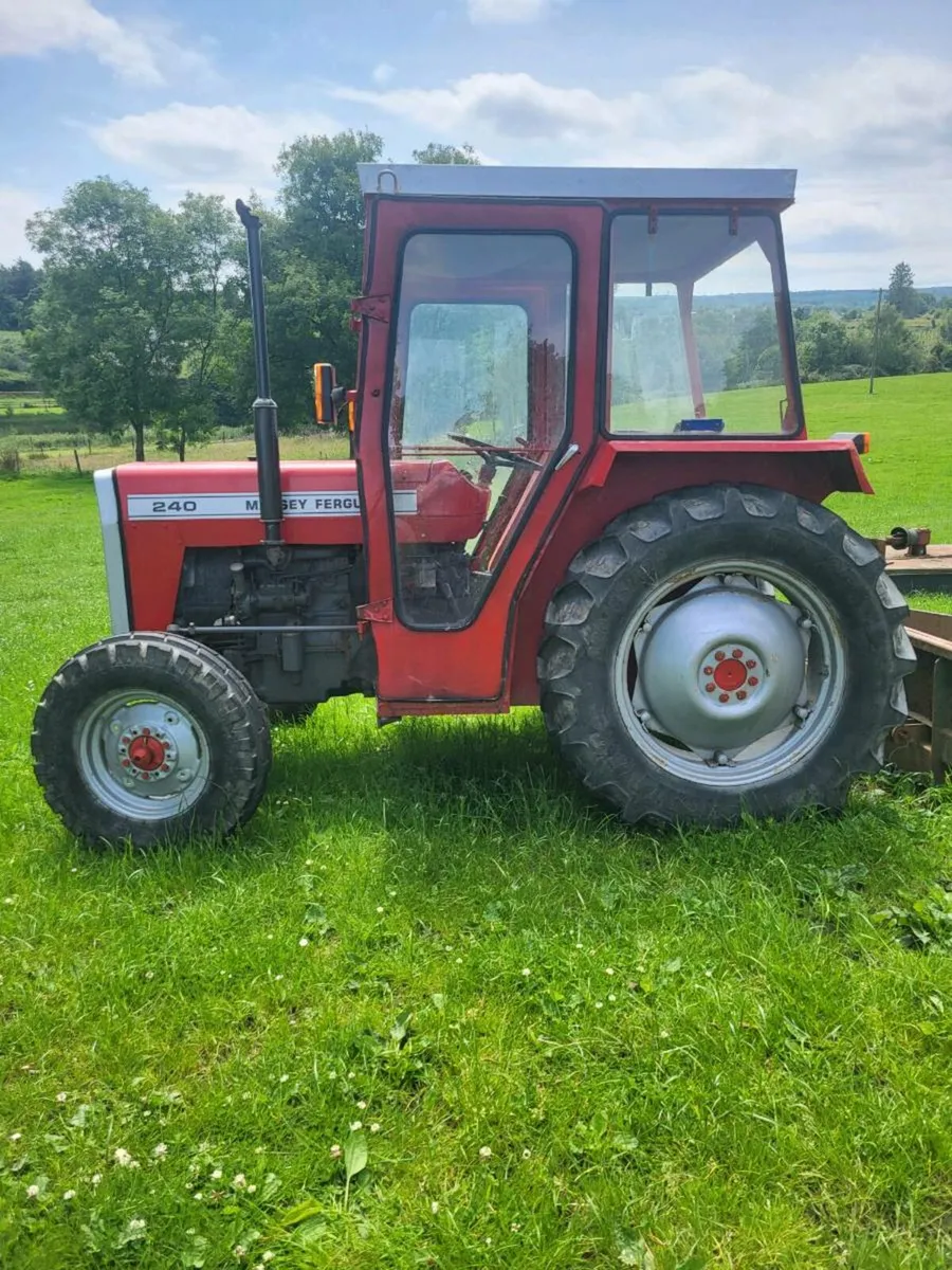 Tractor - Image 3