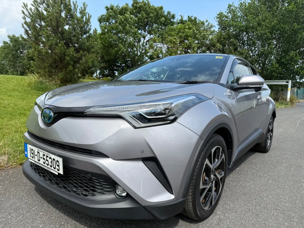 Toyota C-HR 2019 1.8 HYBRID PETROL , HIGH SPECIFIC - Image 3