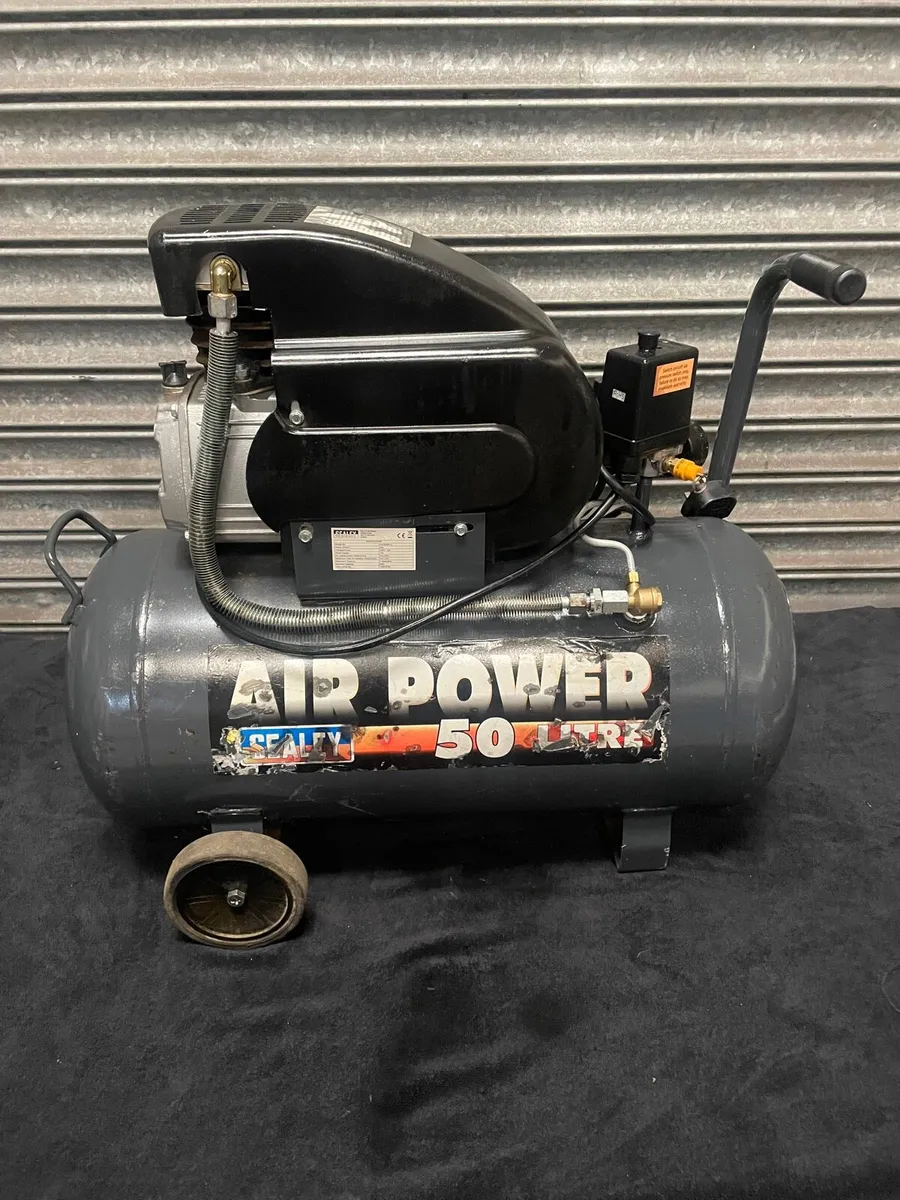 Air compressor - Image 1