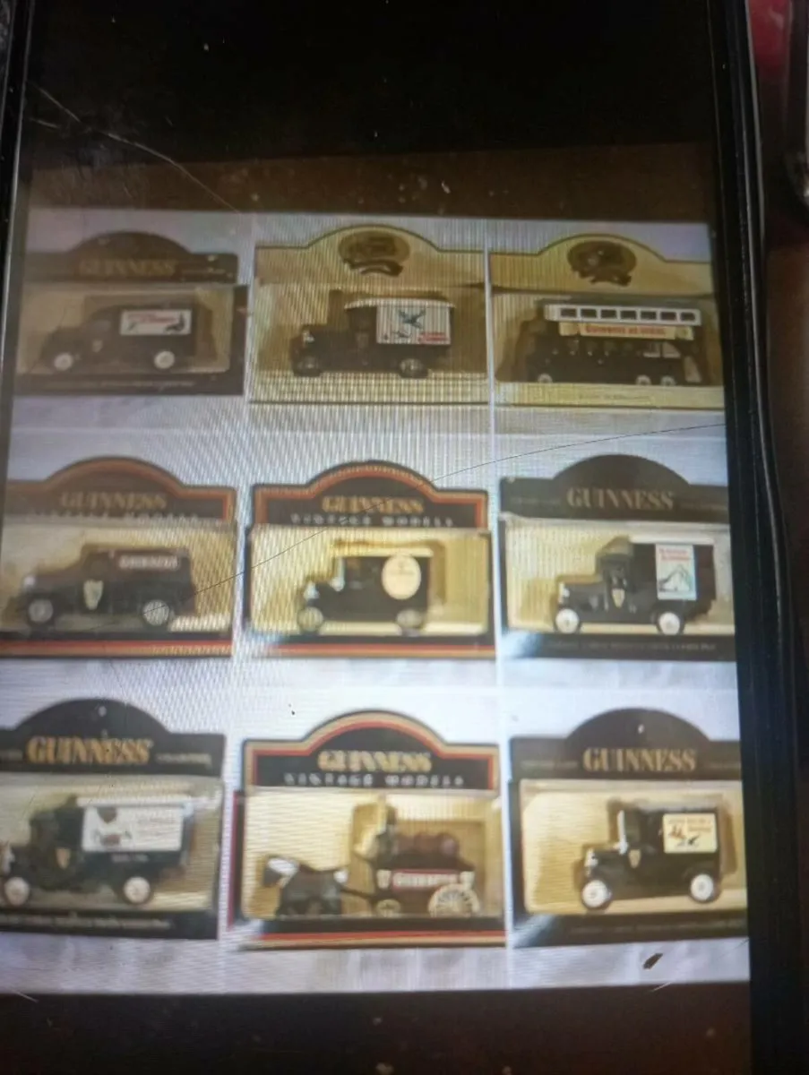 GUINNESS DIE-CAST . MODLE' DELIVERY VAN. - Image 2
