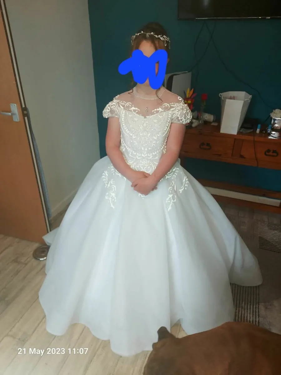 Communion dress - Image 3