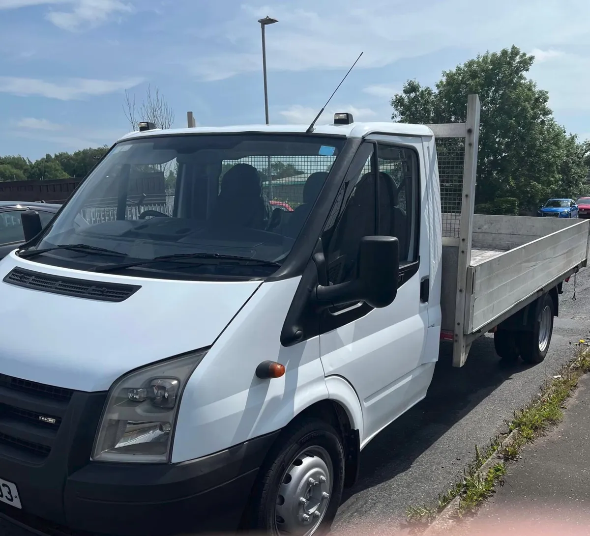 Ford Transit 2007 Dropside pickup with towbar - Image 3