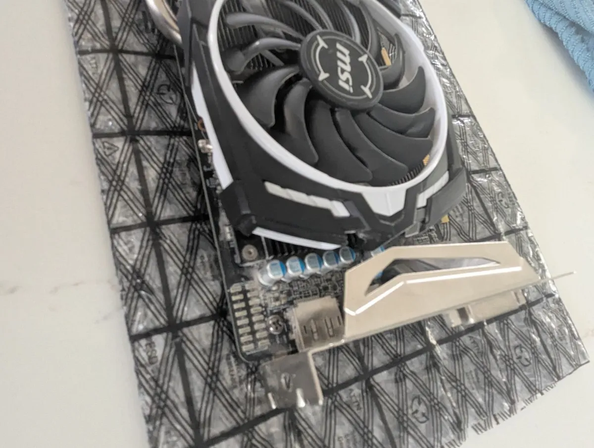 MSI Radeon RX 570 ARMOR 8G OC - Image 4