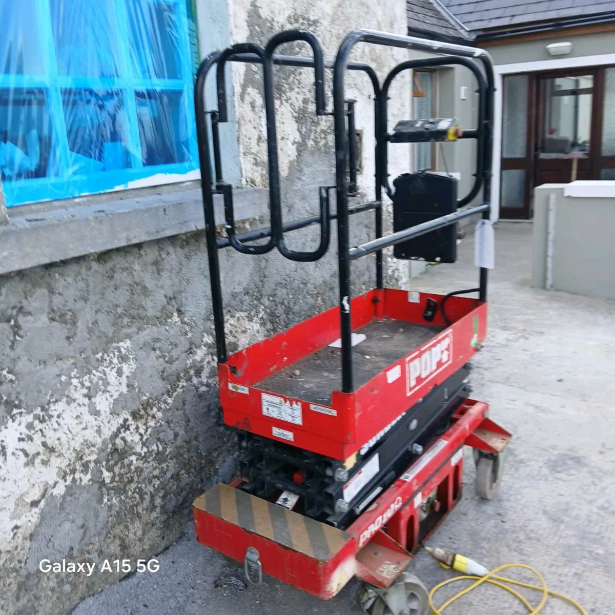 Mewp/ scissor lift/ hoist - Image 1