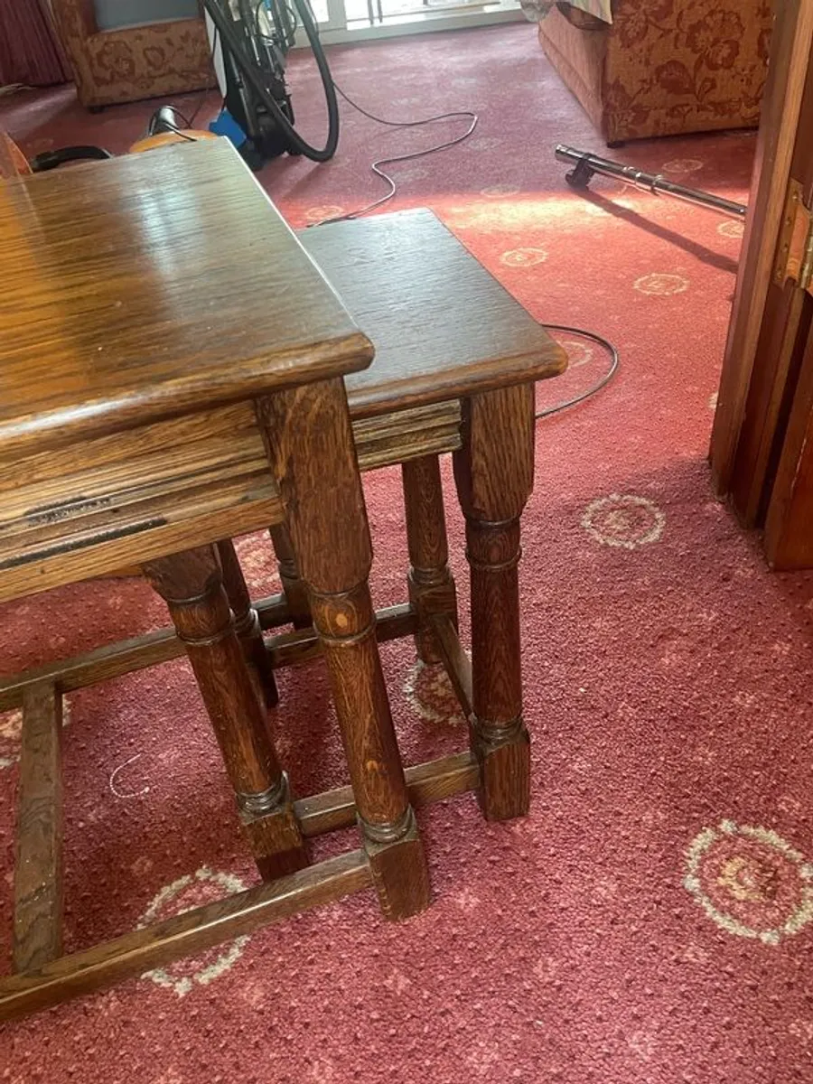Oak nest of tables. - Image 1