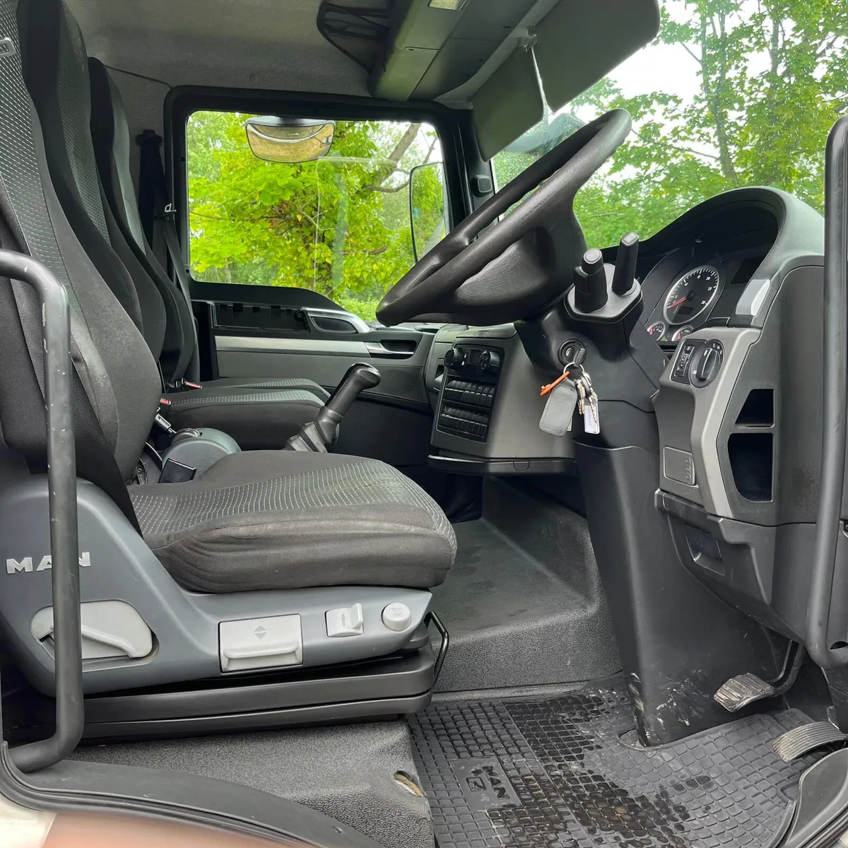2012 MAN TGL  8.180 Chassis Cab - Image 4