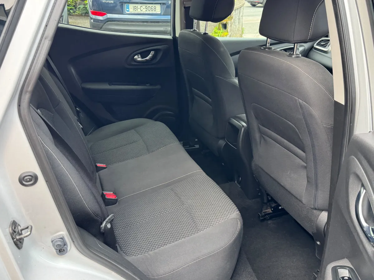 Renault Kadjar Lovely high driving position - Image 4