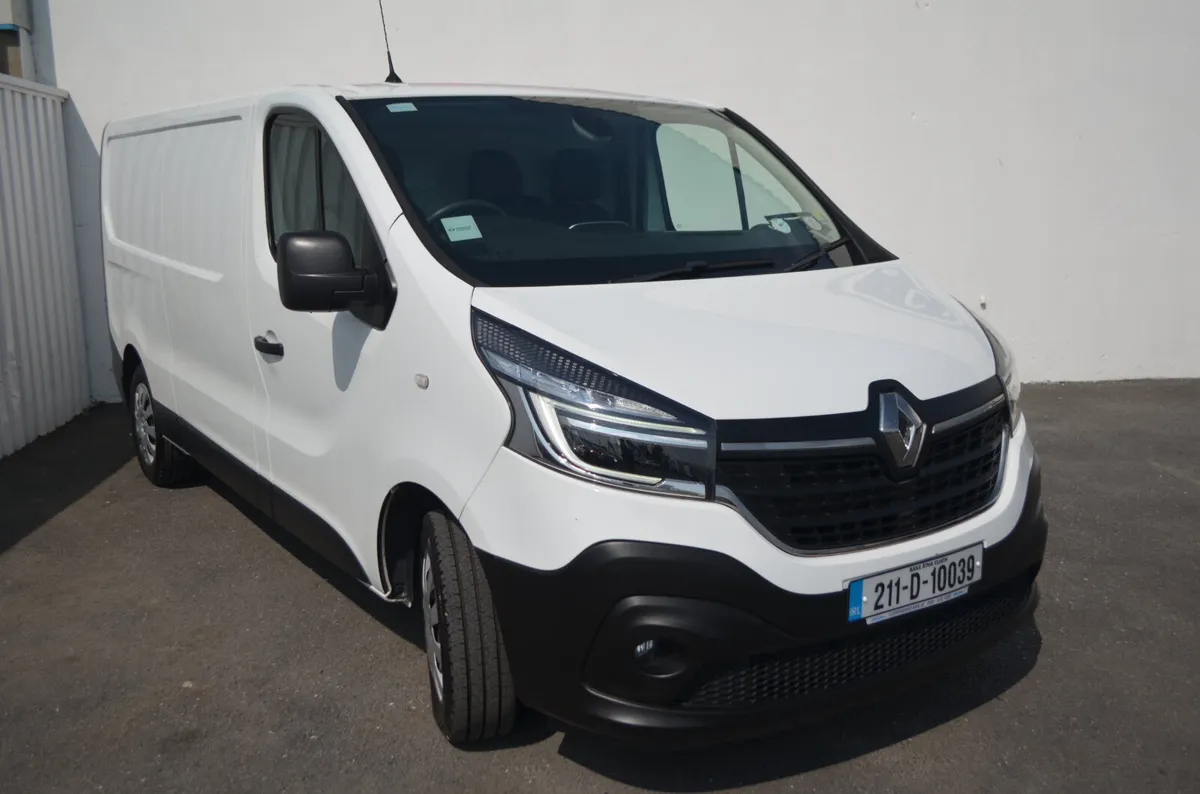 ONE OWNER LWB BUSINESS-PRICE INCL VAT - Image 3