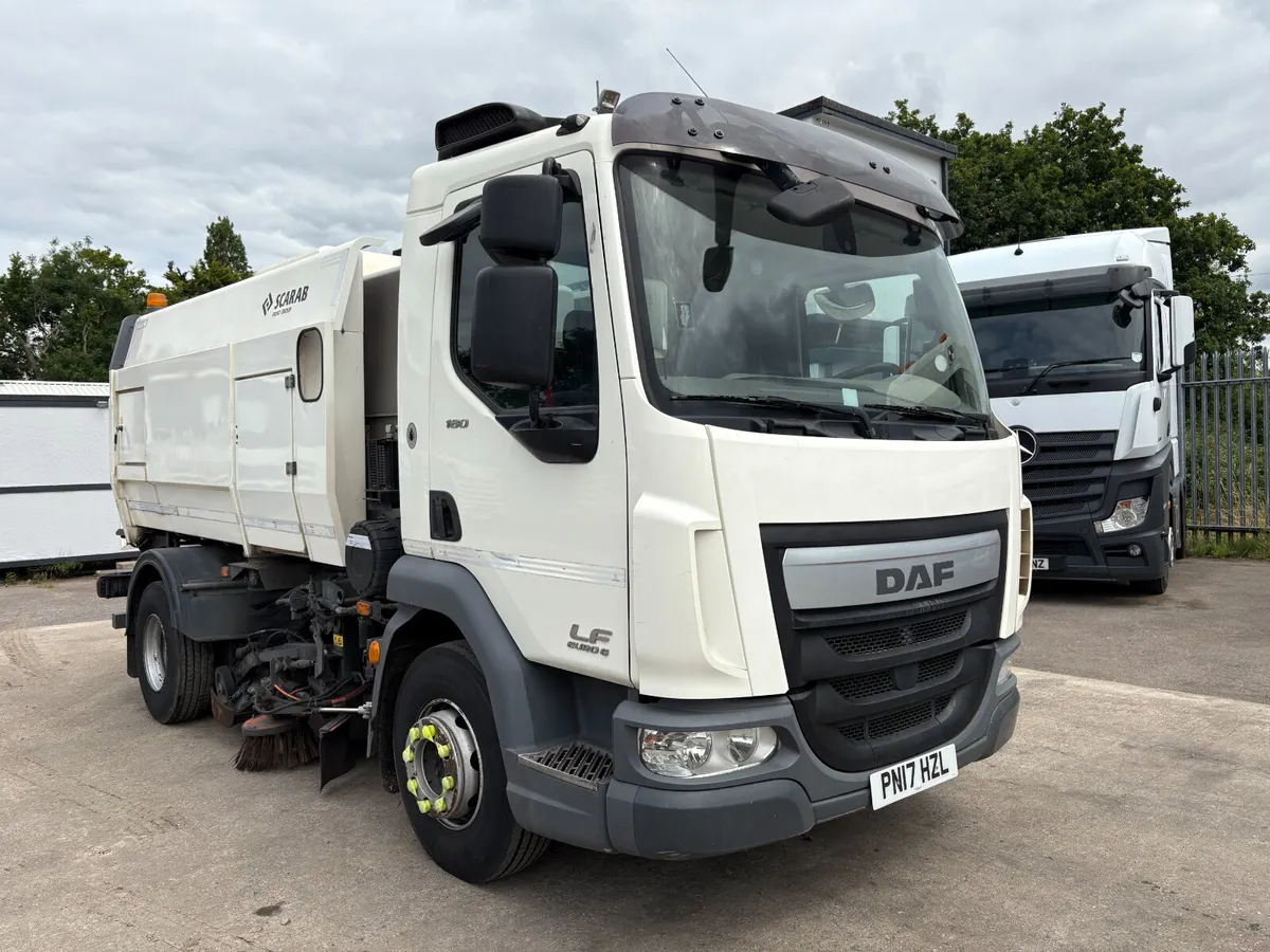 DAF LF 12TON  SCARAB SWEEPER - Image 1
