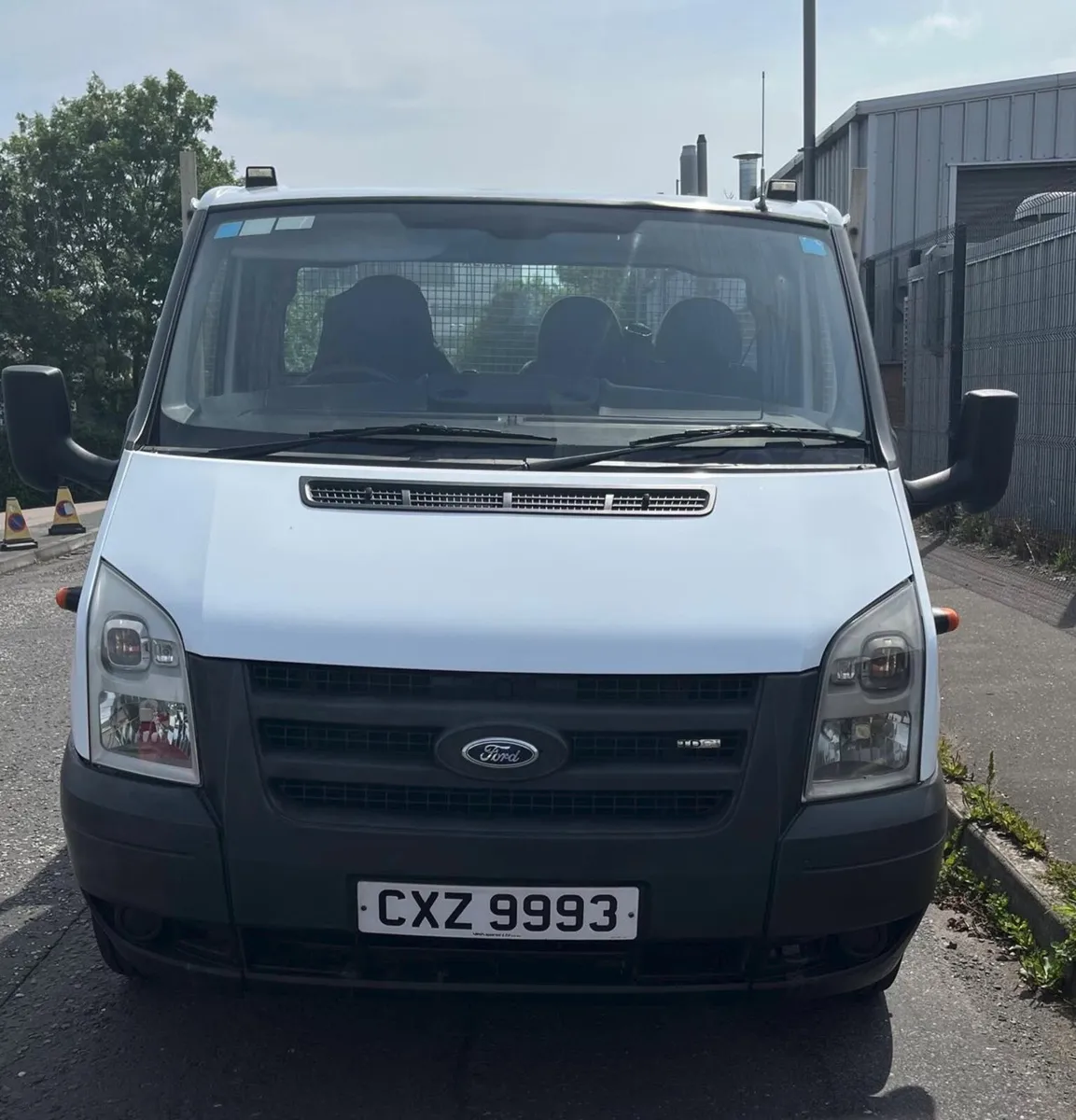 Ford Transit 2007 Dropside pickup with towbar - Image 2