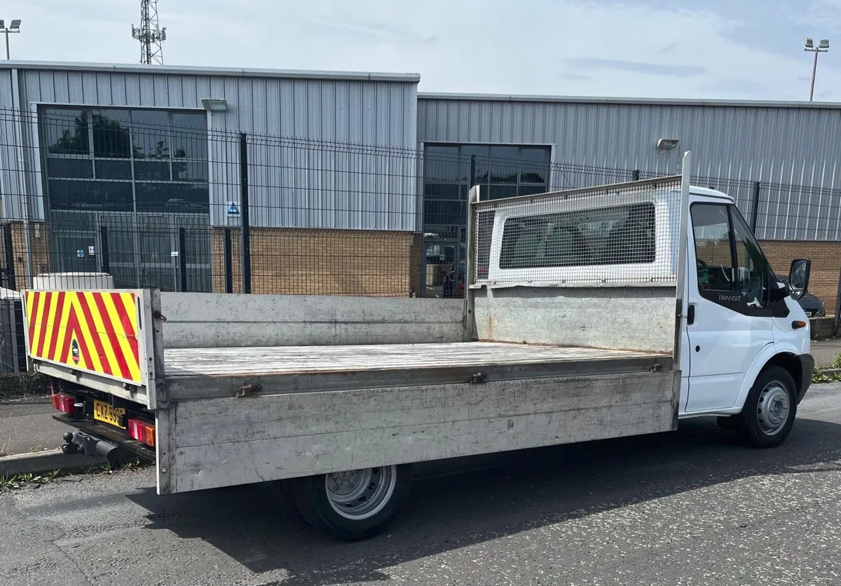 Ford Transit 2007 Dropside pickup with towbar - Image 4