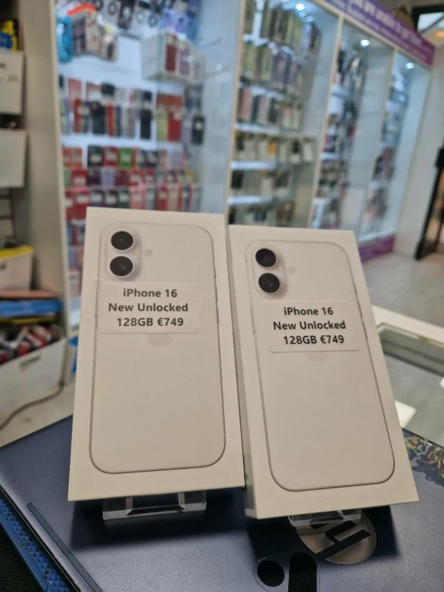 IPhone 16 white