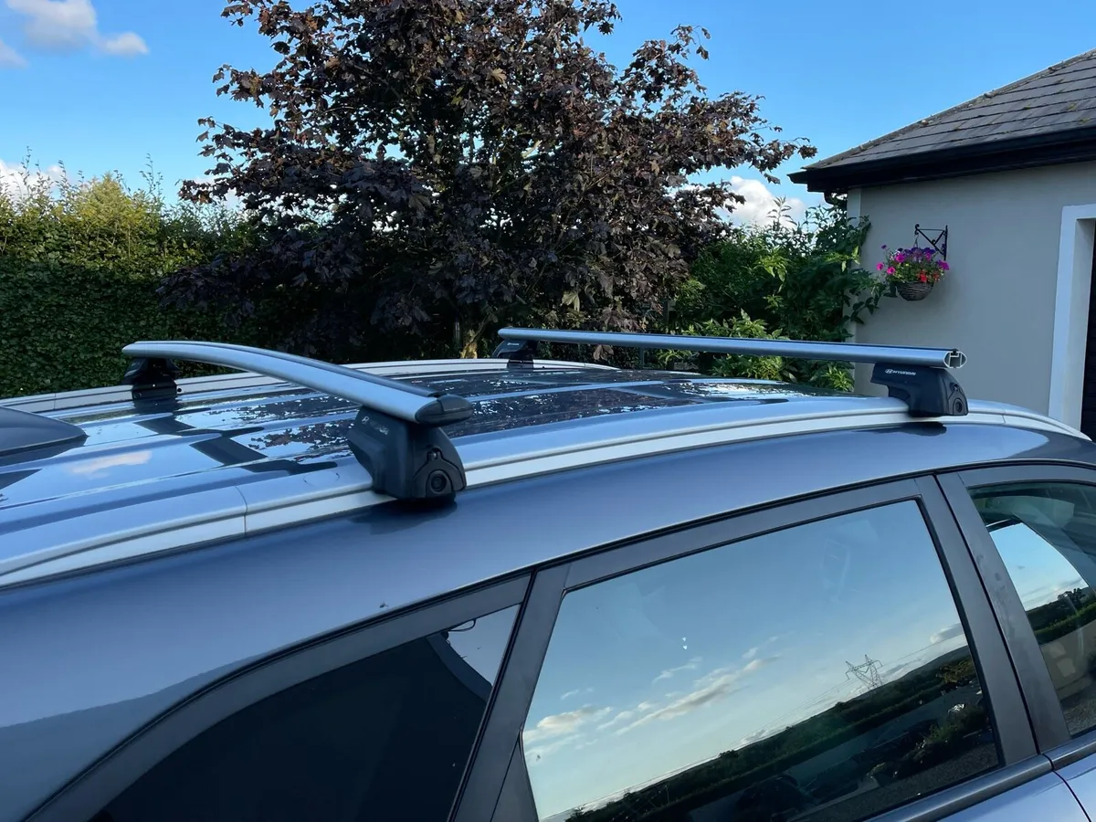 Hyundai Tucson 2015 to 2020 Roof Bars - Image 2