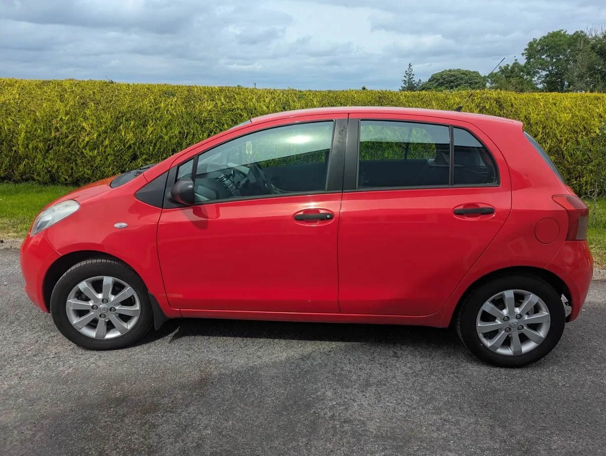 Toyota Yaris 2008 - Image 1