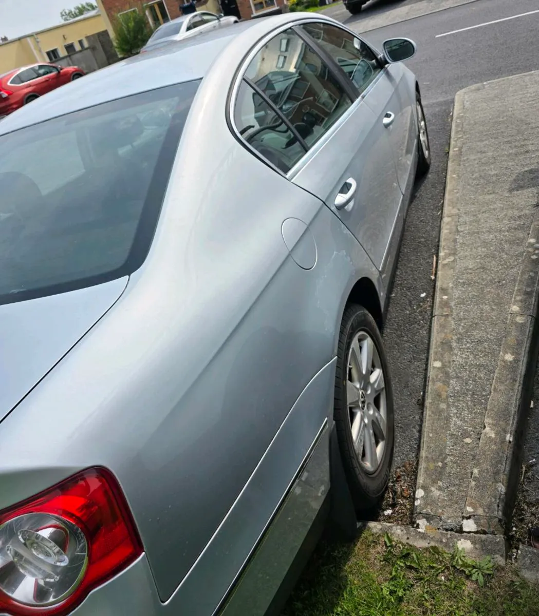 Car - Image 4