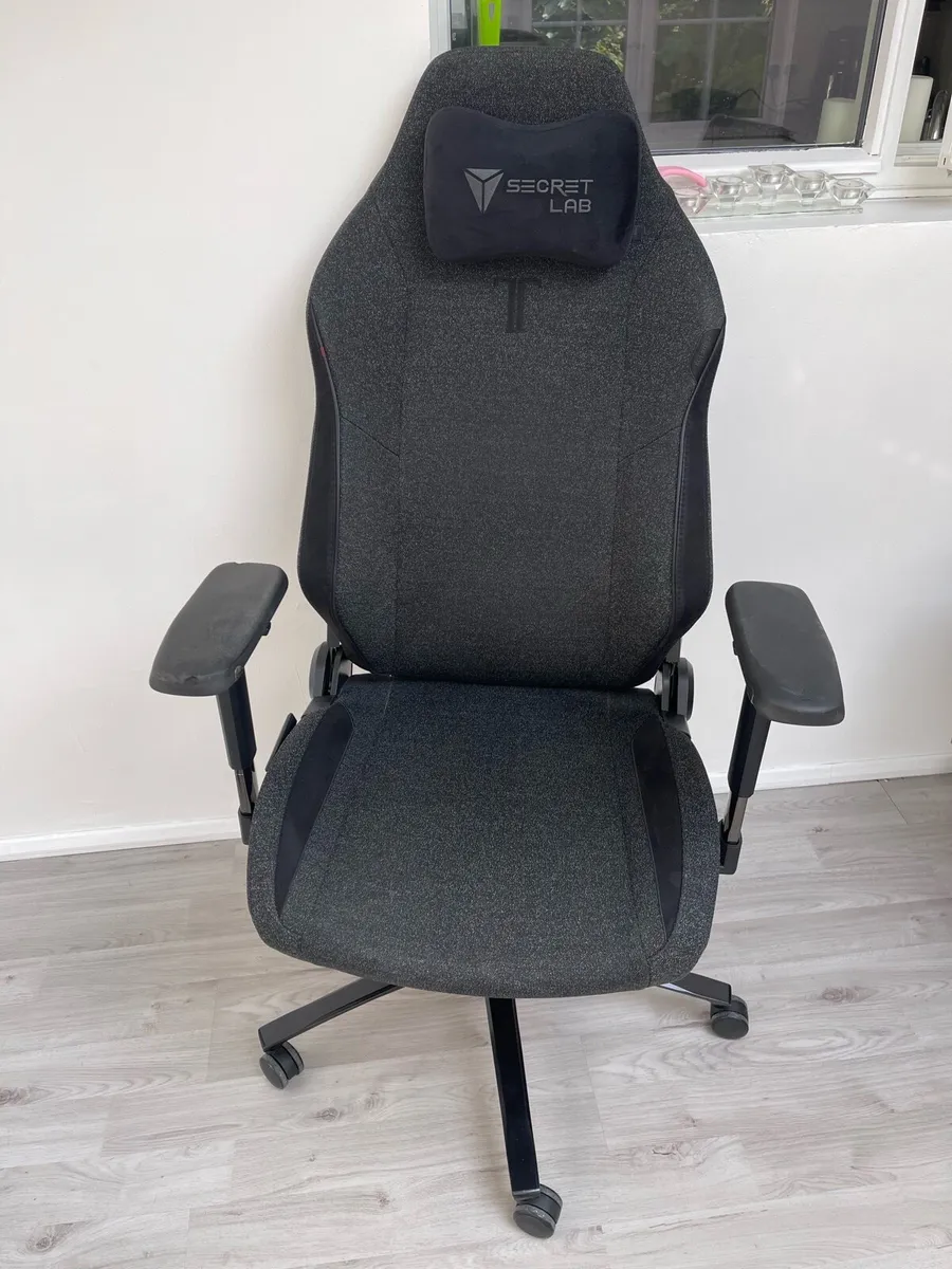 Secret Lab Titan XL 2022 Gaming chair - Image 1