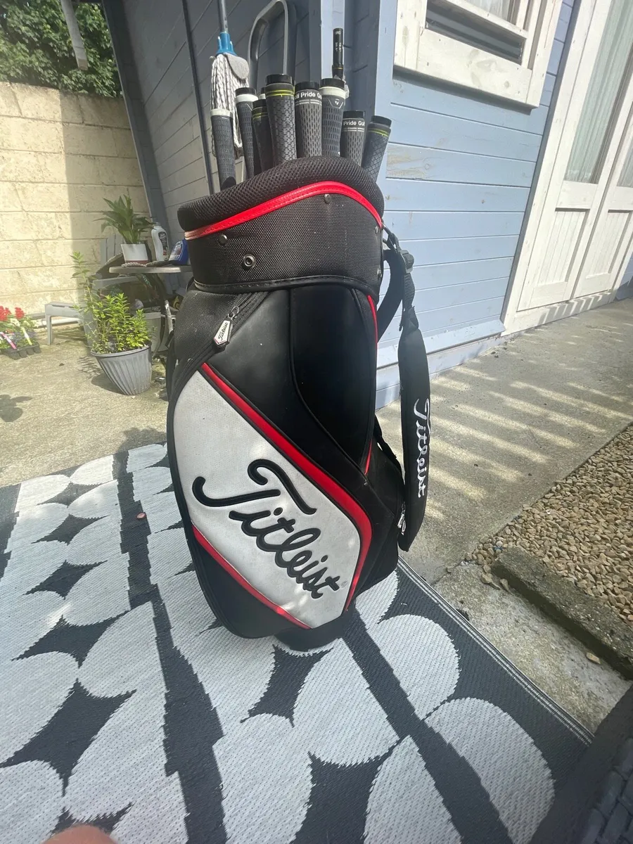 Golf clubs - Image 1