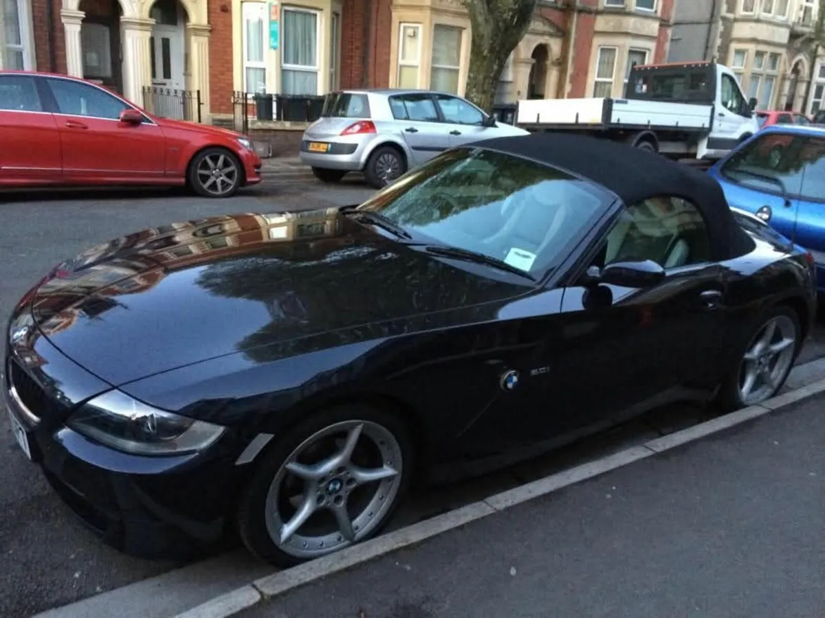 BMW Z4 2009 - Image 2
