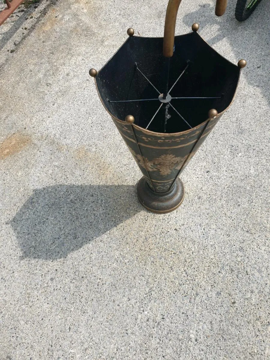 UMBRELLA HOLDER - Image 2