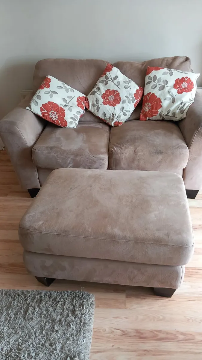 Couch - Image 2