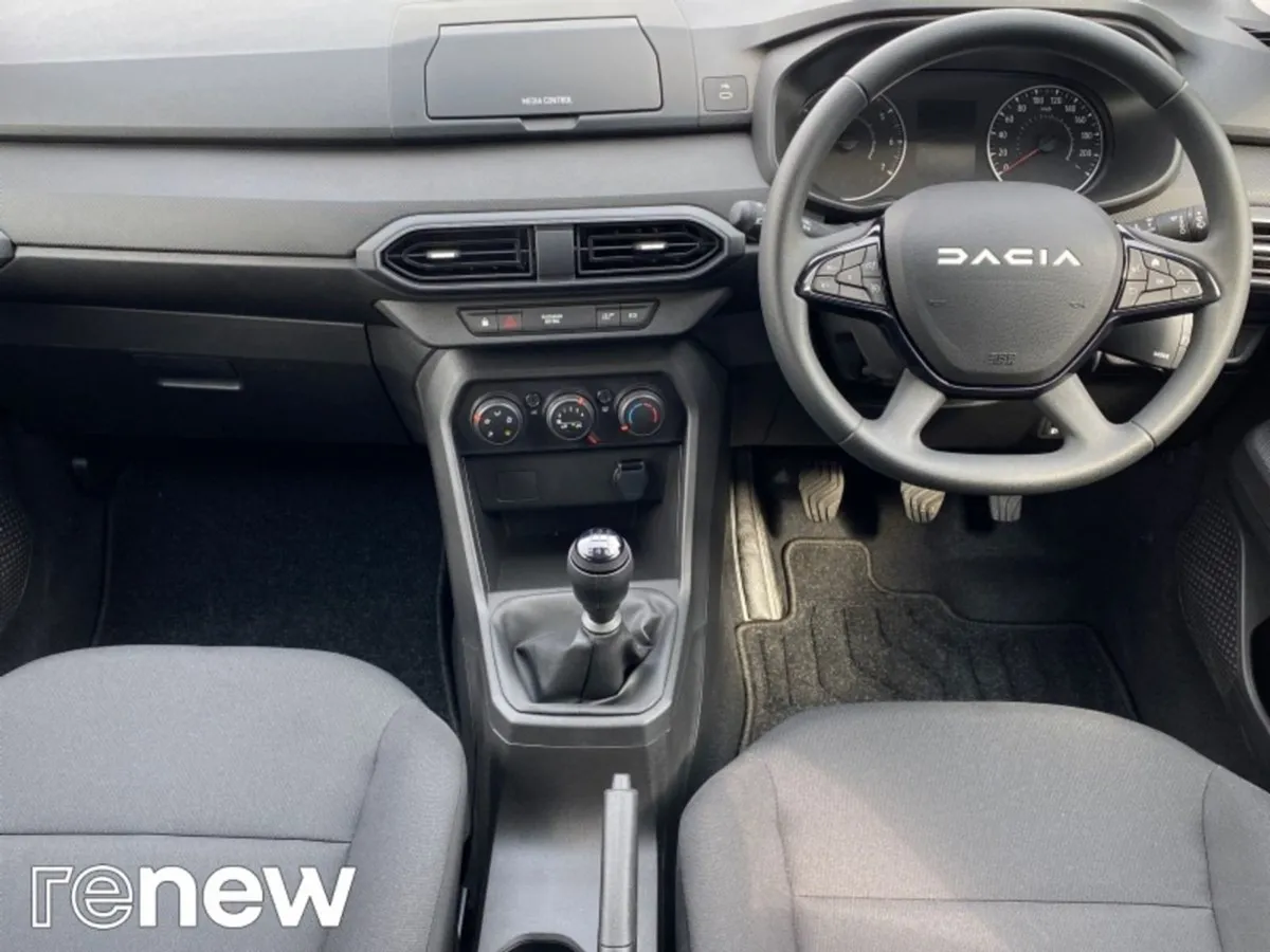 Dacia Sandero Essential TCe 90 5Sp Gsr2 - Image 2