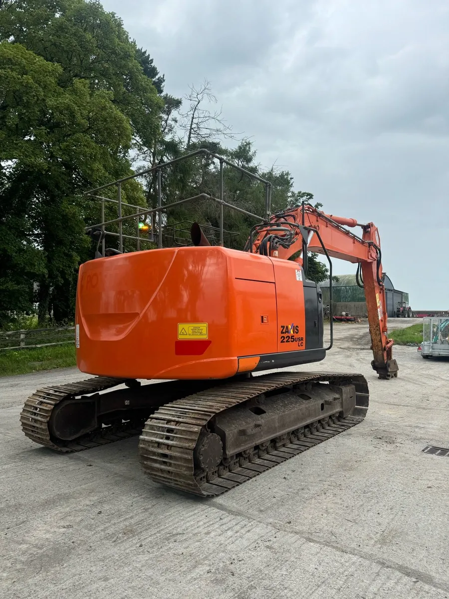 Hitachi 225-5B - Image 1