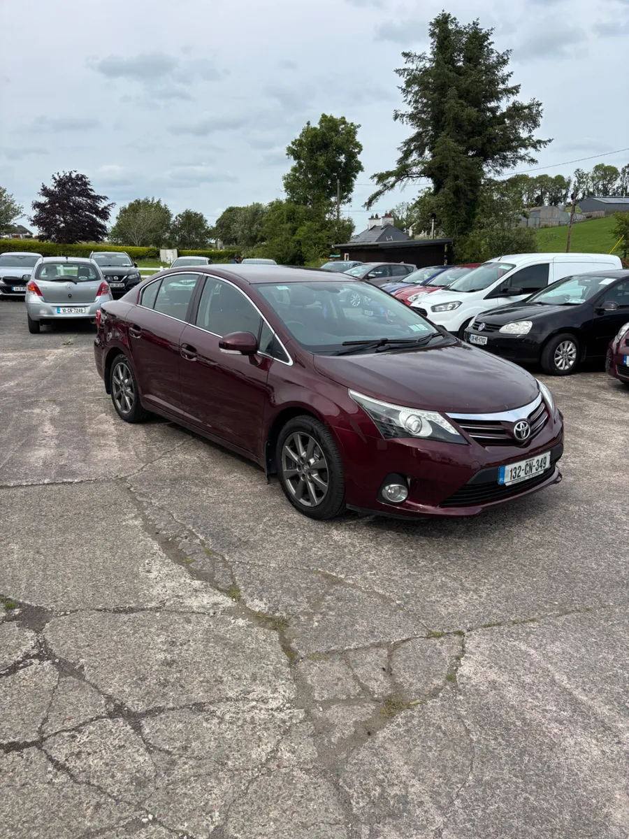 Toyota Avensis 2013 - Image 1
