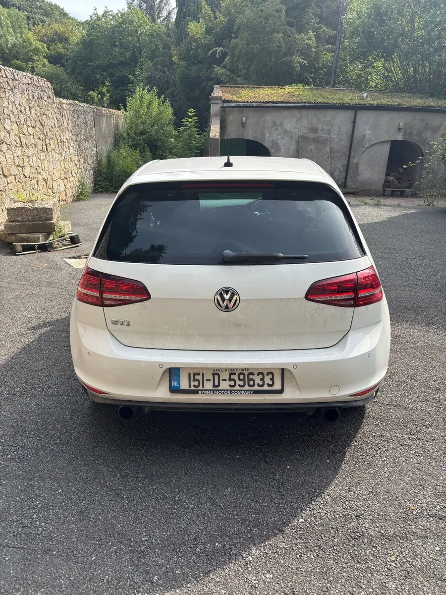 Volkswagen Golf 2015 - Image 2