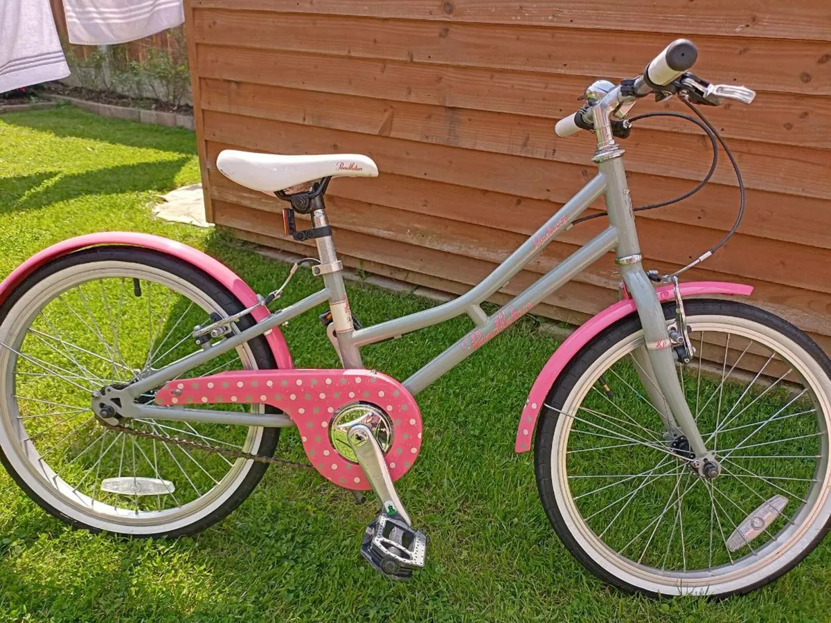 Kids bike size 20 inch wheels. - Image 2