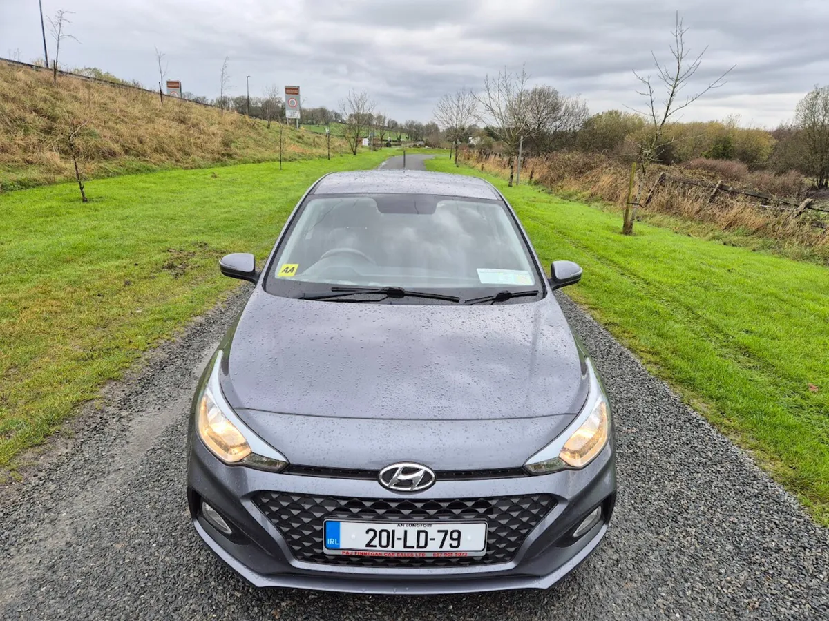 201 Hyundai i20 ACTIVE CLASSIC 5DR - Image 2