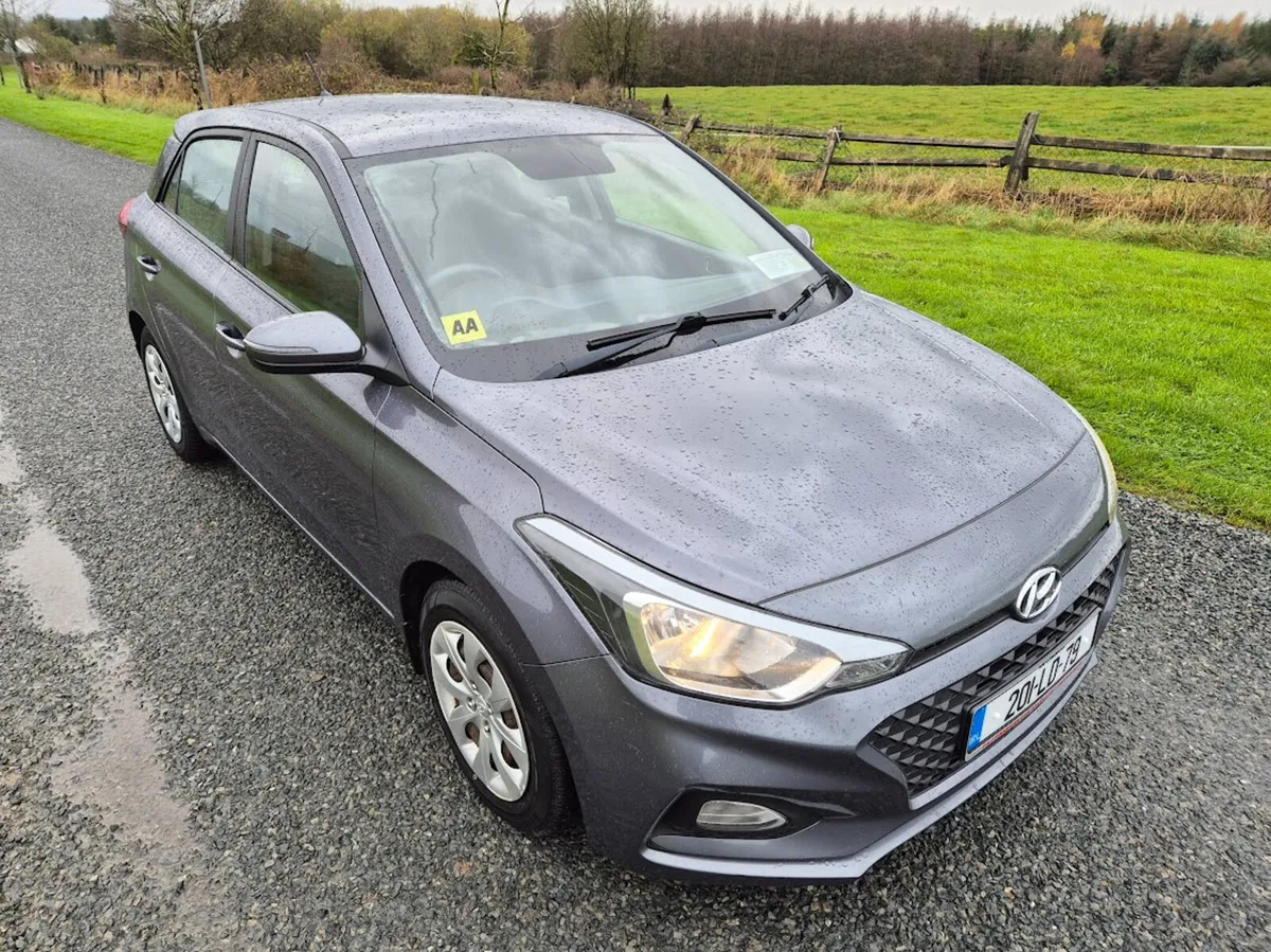 201 Hyundai i20 ACTIVE CLASSIC 5DR - Image 3