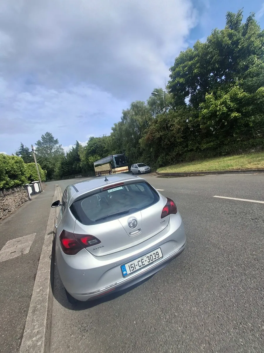 Vauxhall Astra 2015 sri cdit eco - Image 3
