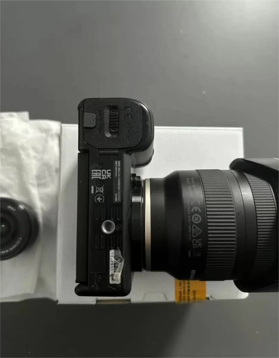 Sony ZV E10 Camera - Image 4