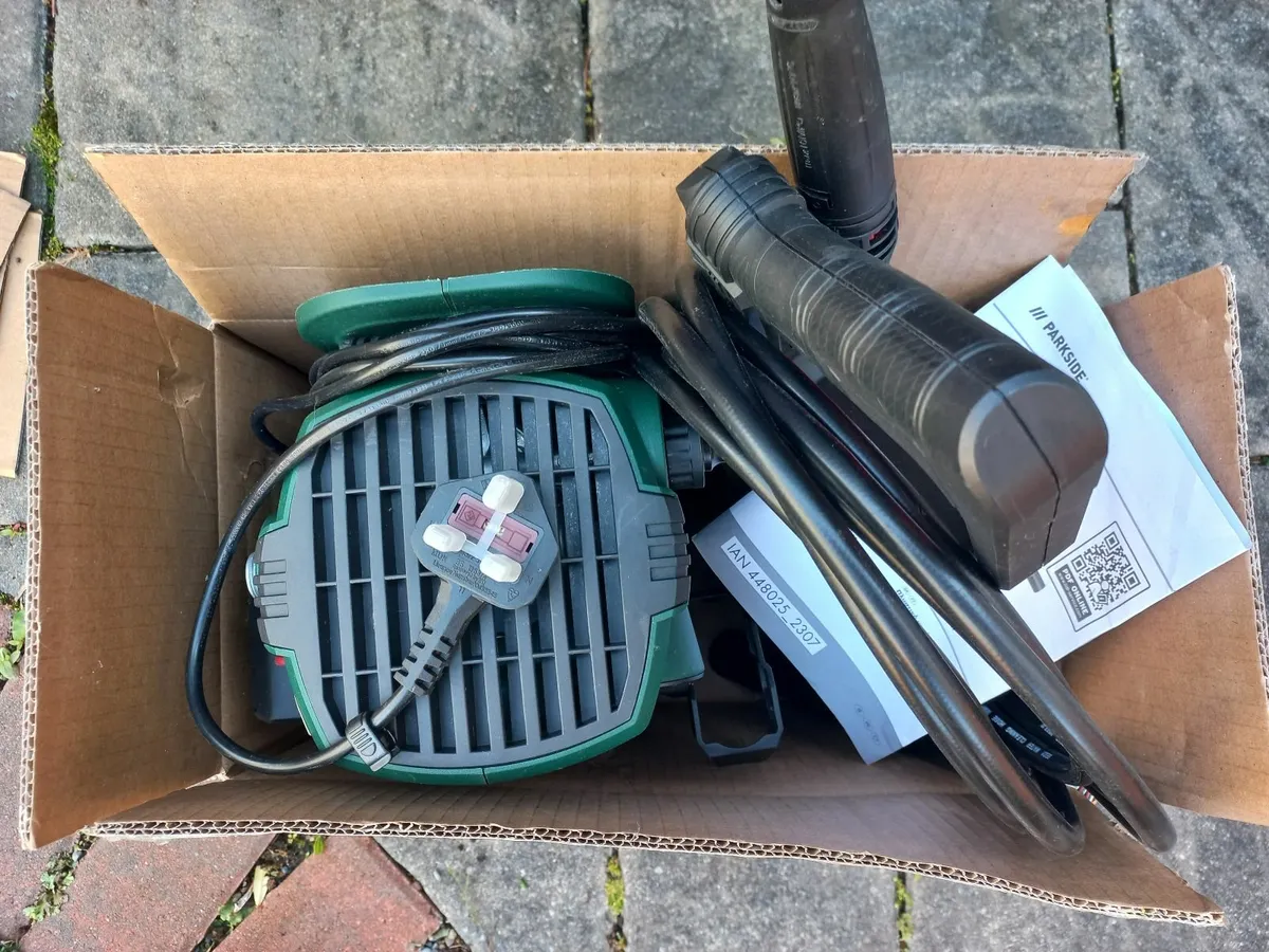 Parkside mini pressure washer - Image 2