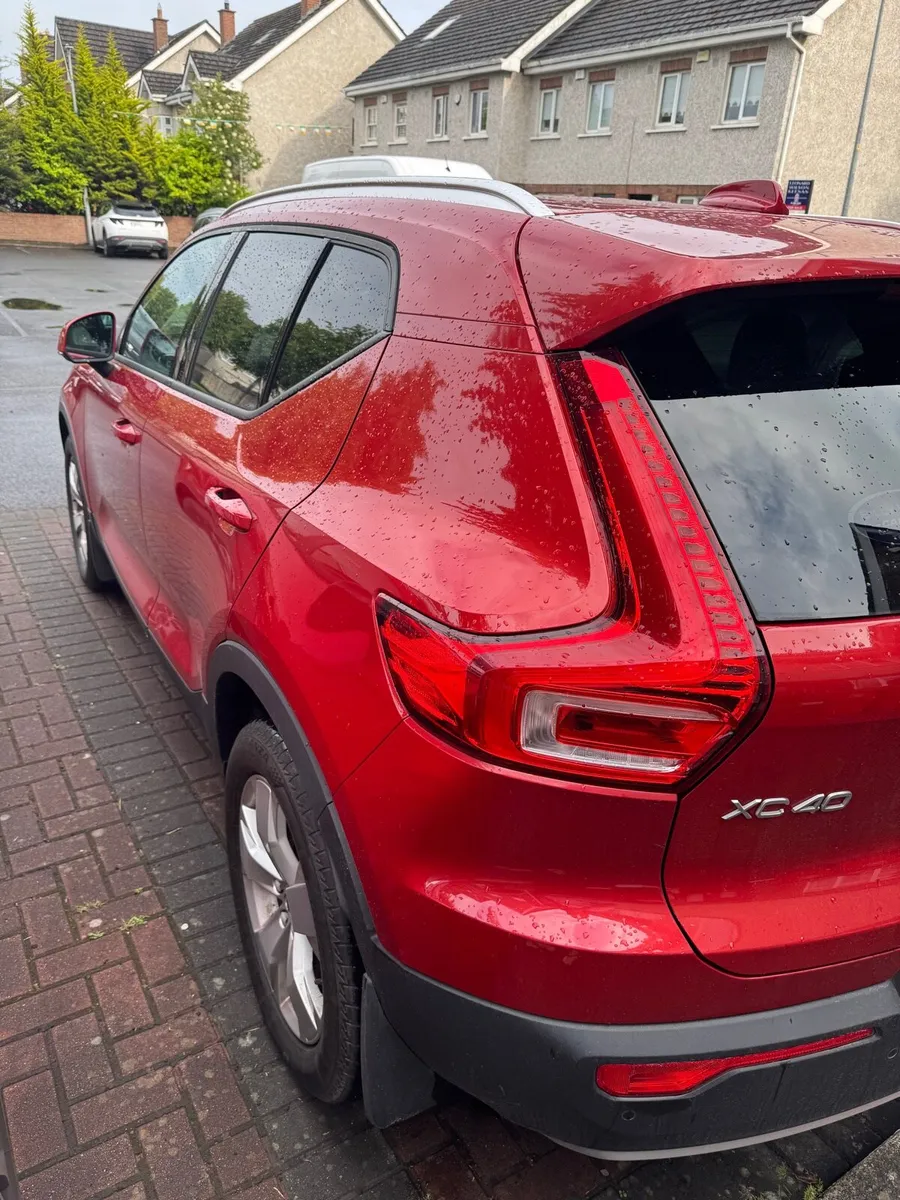 Volvo XC40 2019 T3 - Image 2