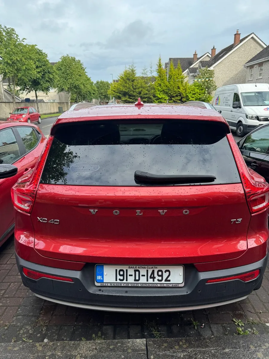 Volvo XC40 2019 T3 - Image 3