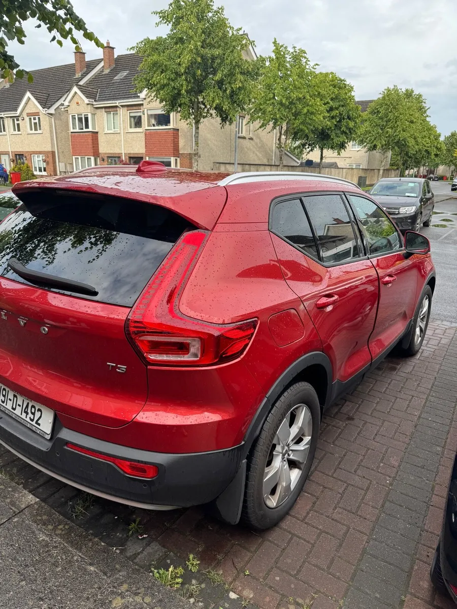 Volvo XC40 2019 T3 - Image 4